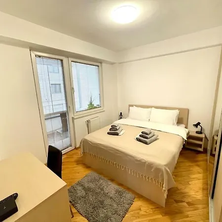 Urban 2 - For Modern Nomads Apartment *