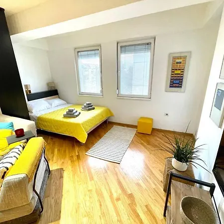 Urban 2 - For Modern Nomads Apartmán *